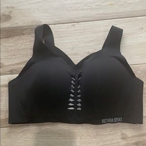 Victoria Sport Bra 36D